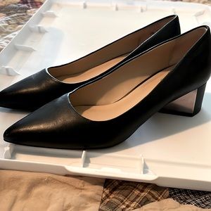 Black chunky heeled dress shoes size 8.5